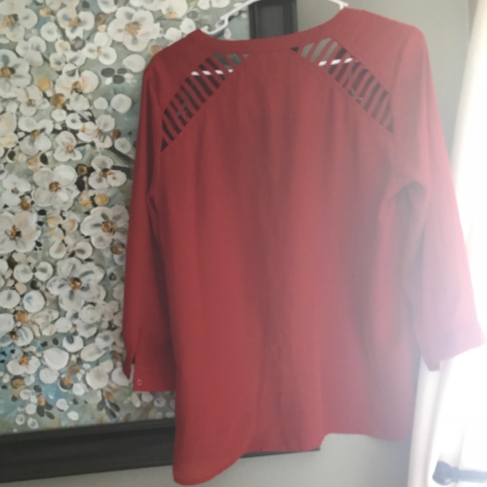 Rust Red Top - Picture 4 of 5
